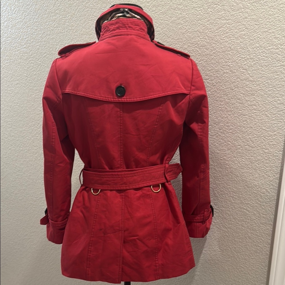 Authentic Burberry Coat - Picture 4 of 13